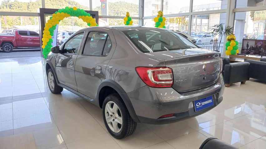 renault logan 1.6 16v sce flex zen x-tronic 4p automatico 20204
