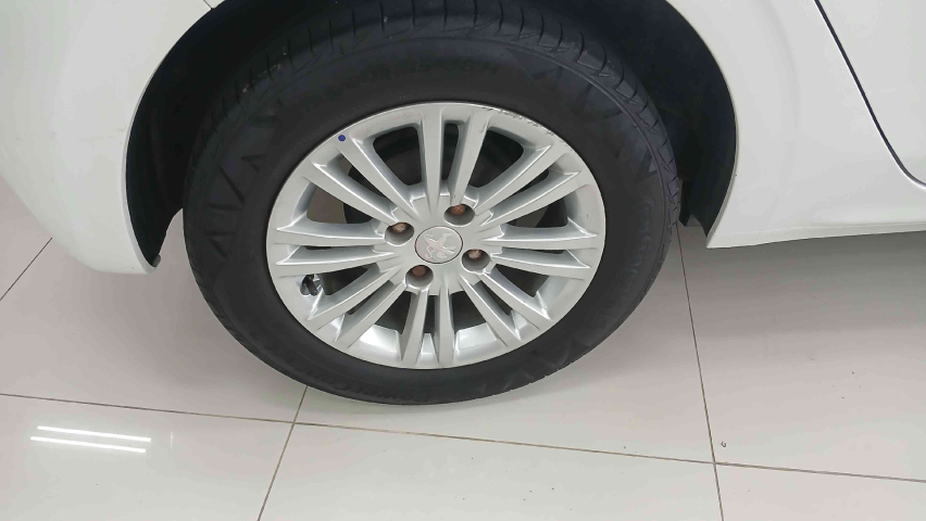 peugeot 208 1.2 allure 12v flex 4p manual 20178