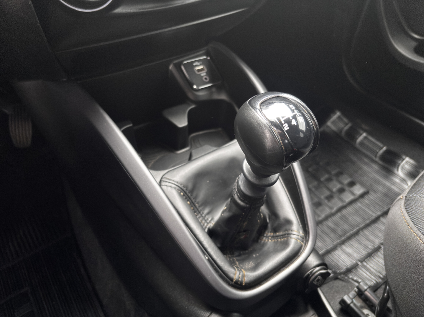 fiat argo 1.3 firefly flex trekking manual 4p automatico 202313