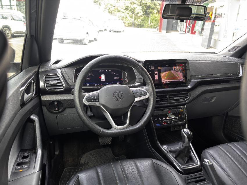 volkswagen t-cross 1.0 200 tsi total flex comfortline automatico 4p 202511