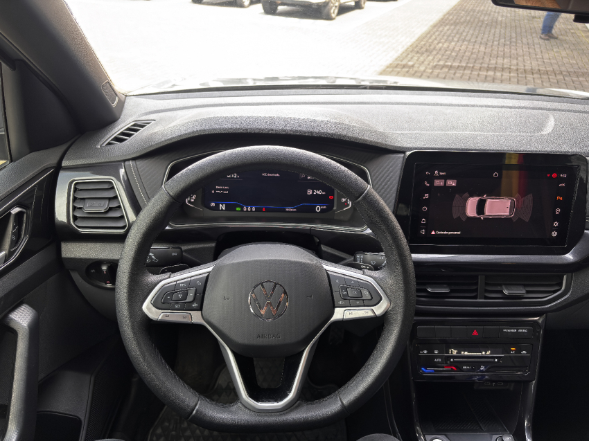 volkswagen t-cross 1.0 200 tsi total flex comfortline automatico 4p 202512