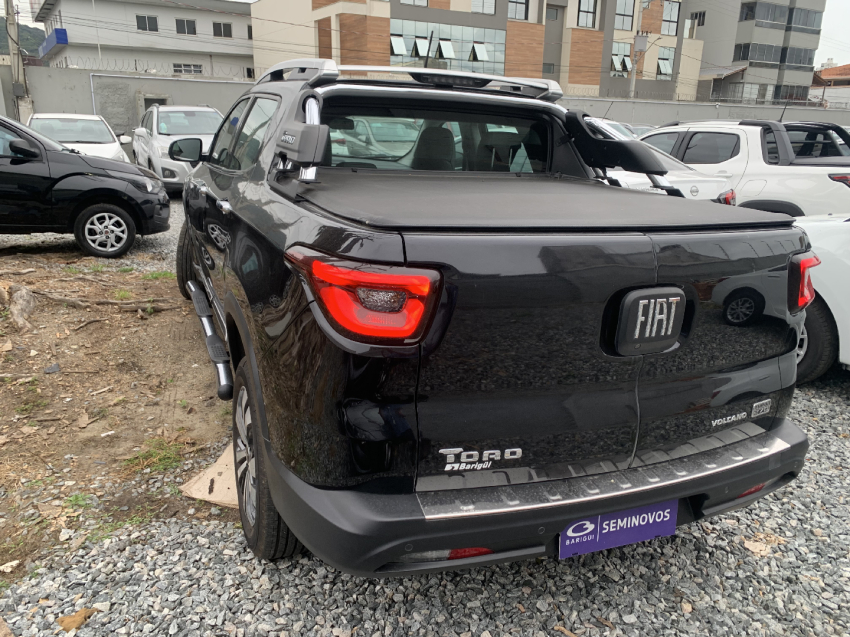 fiat toro 1.3 turbo 270 flex volcano at6 4p automatico 2022