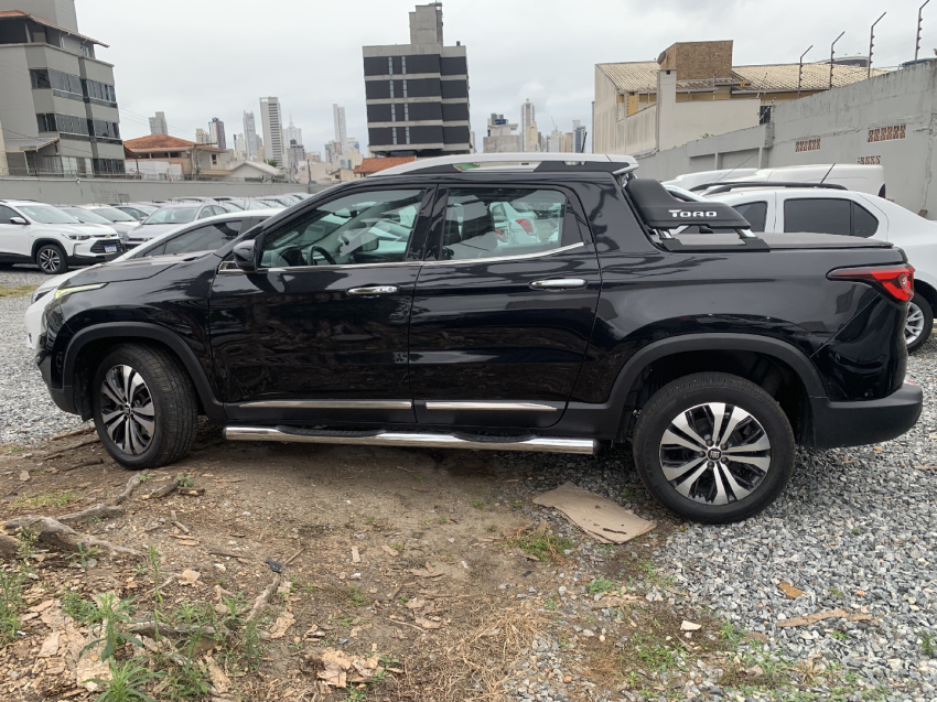 fiat toro 1.3 turbo 270 flex volcano at6 4p automatico 2022