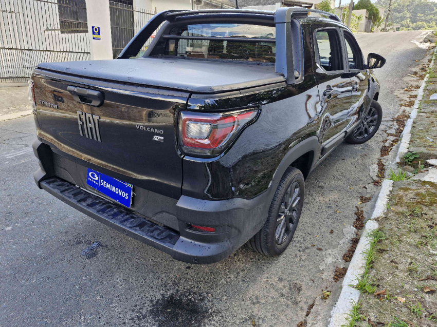 fiat strada 1.3 firefly flex volcano cd cvt 4p automatico 2025