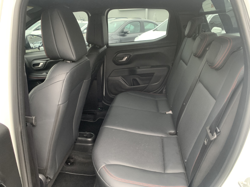 fiat strada 1.0 turbo 200 flex ultra cd cvt 4p automatico 2025