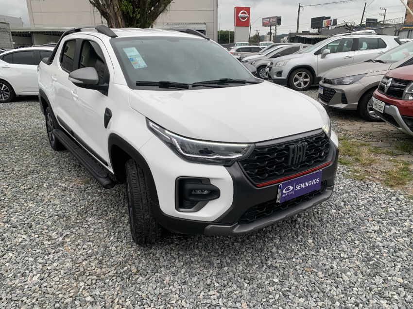 fiat strada 1.0 turbo 200 flex ultra cd cvt 4p automatico 2025