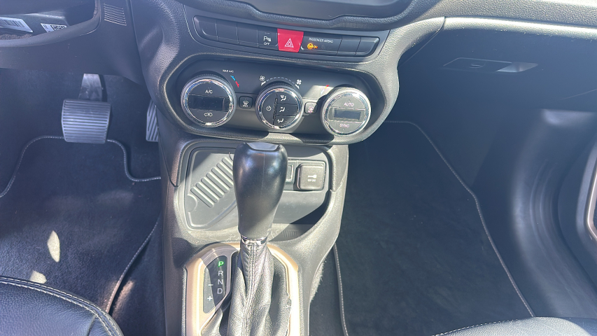 jeep renegade 1.8 16v flex 4p automatico 5p 2016