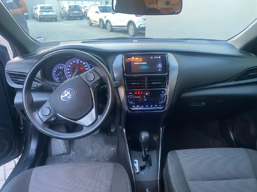 toyota yaris 1.5 16v flex xls multidrive 5p automatico 2023