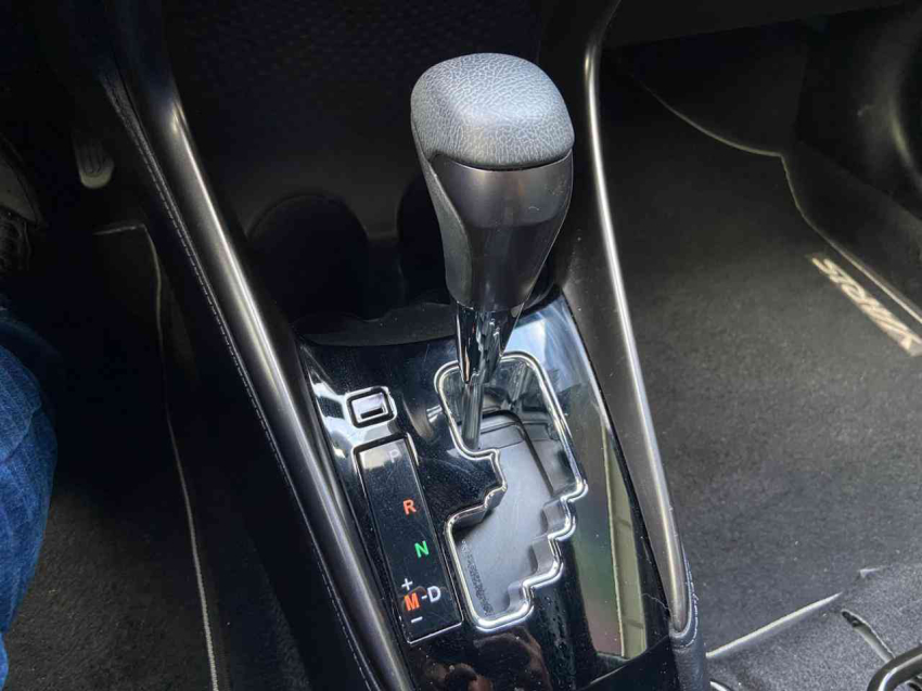 toyota yaris 1.5 flex automatico 202511