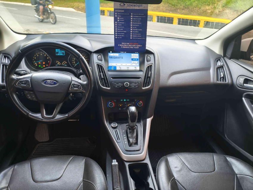 ford focus 2.0 flex 201810
