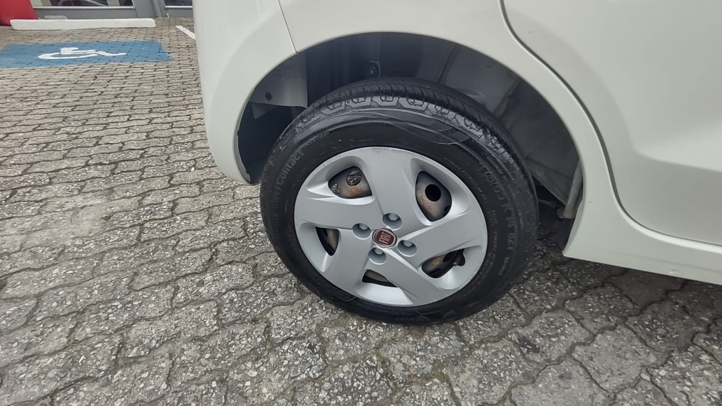 fiat mobi 1.0 evo flex like. manual 4p 20208