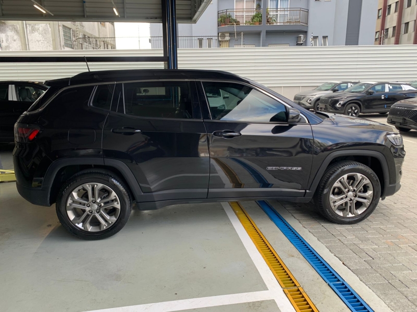 jeep compass 1.3 t270 turbo flex longitude at6 4p automatico 20236