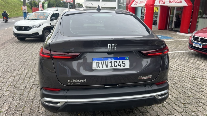 fiat fastback flex automatico 20252