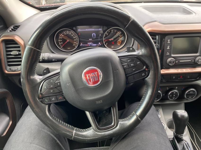 fiat toro 2.0 16v turbo diesel volcano 4wd at9 4p automatico 201610