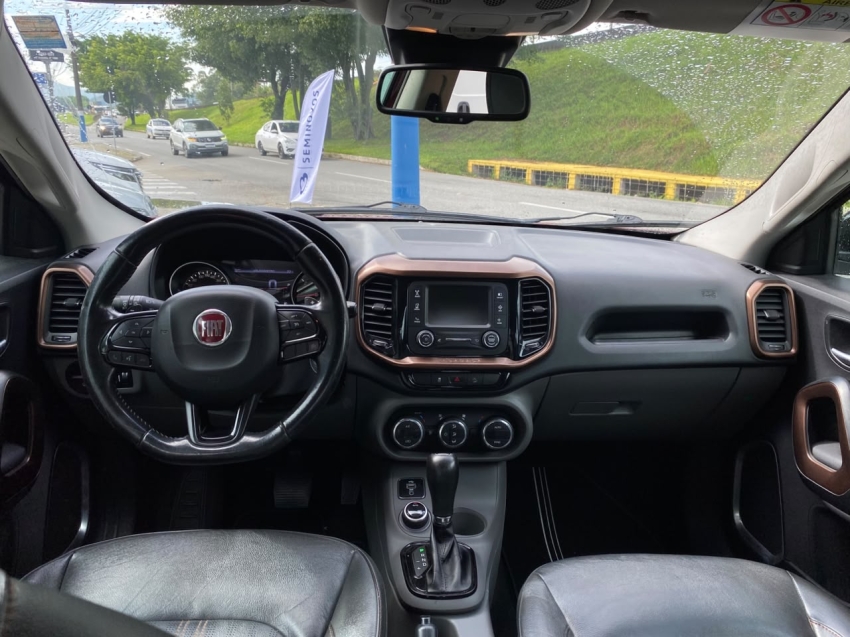fiat toro 2.0 16v turbo diesel volcano 4wd at9 4p automatico 20165