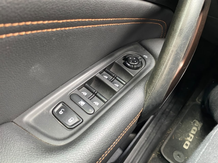fiat toro 2.0 16v turbo diesel volcano 4wd at9 4p automatico 20169