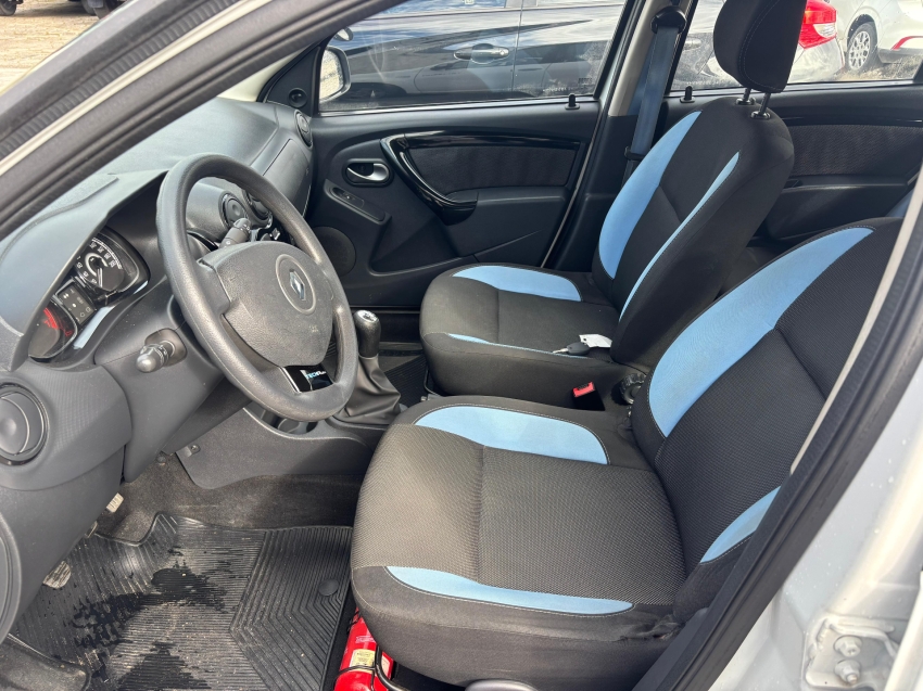 renault sandero 1.0 expression 16v flex 4p manual 2014