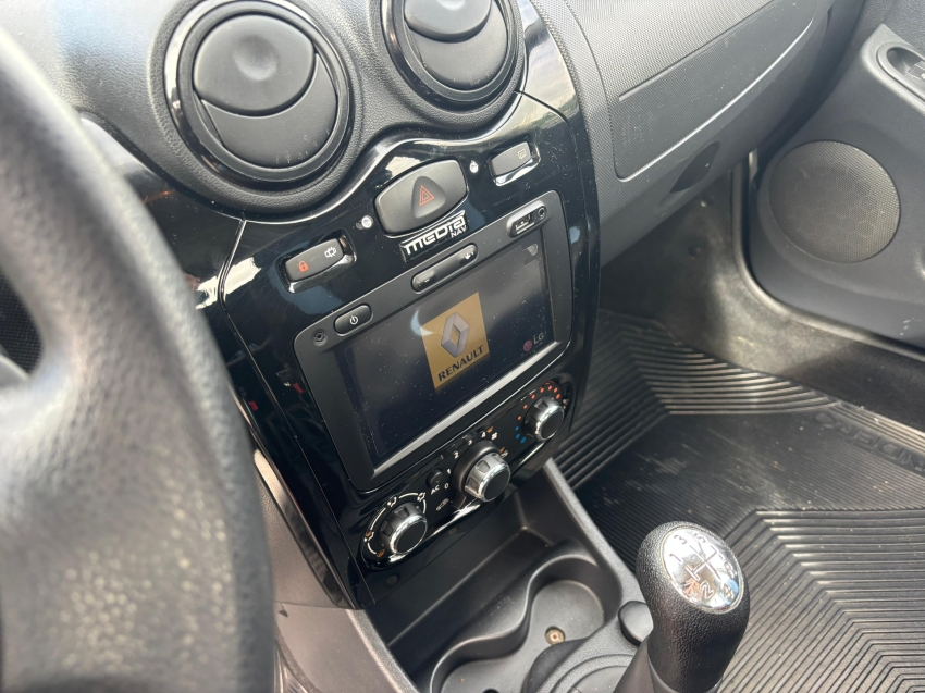 renault sandero 1.0 expression 16v flex 4p manual 2014