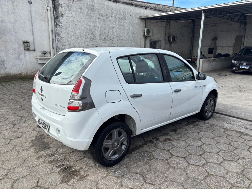 renault sandero 1.0 expression 16v flex 4p manual 2014