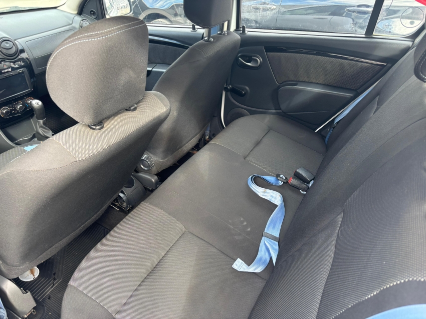 renault sandero 1.0 expression 16v flex 4p manual 2014