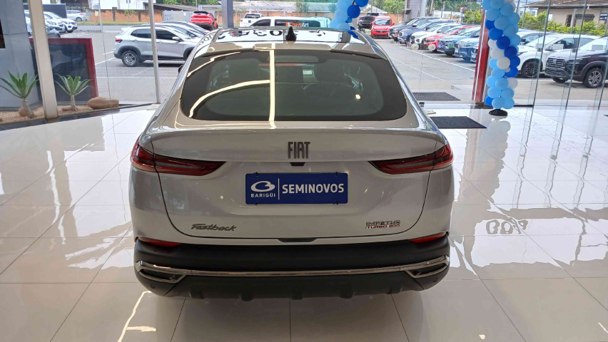 fiat fastback 1.0 turbo 200 flex impetus cvt 2025