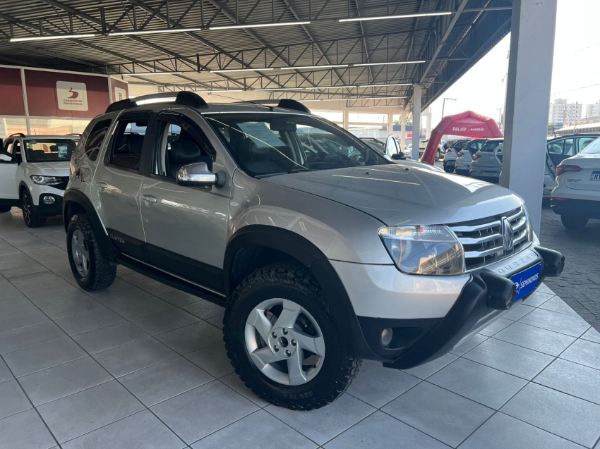 renault duster 2.0 dynamique 4x4 16v flex 4p manual 2014
