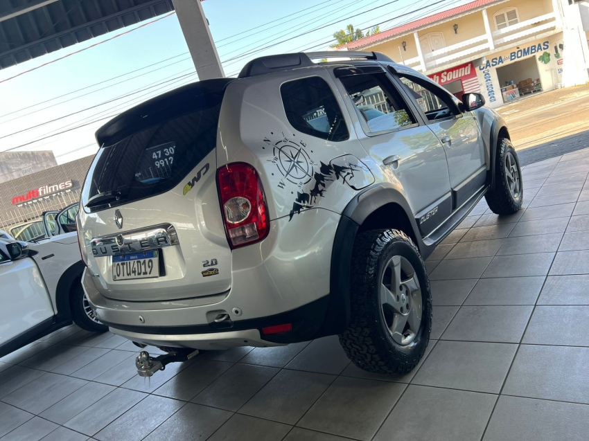 renault duster 2.0 dynamique 4x4 16v flex 4p manual 2014