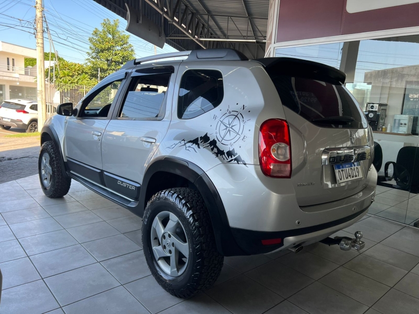 renault duster 2.0 dynamique 4x4 16v flex 4p manual 2014