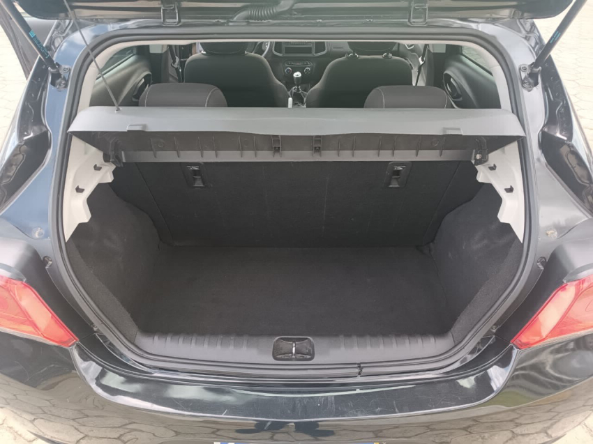 chevrolet onix 1.0 mpfi lt 8v flex 4p manual 2018