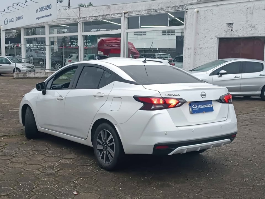 nissan versa 1.6 16v flex advance xtronic 4p automatico 2024