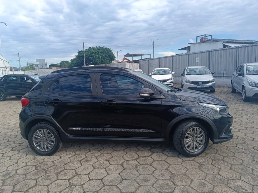fiat argo trekking 1.3 8v