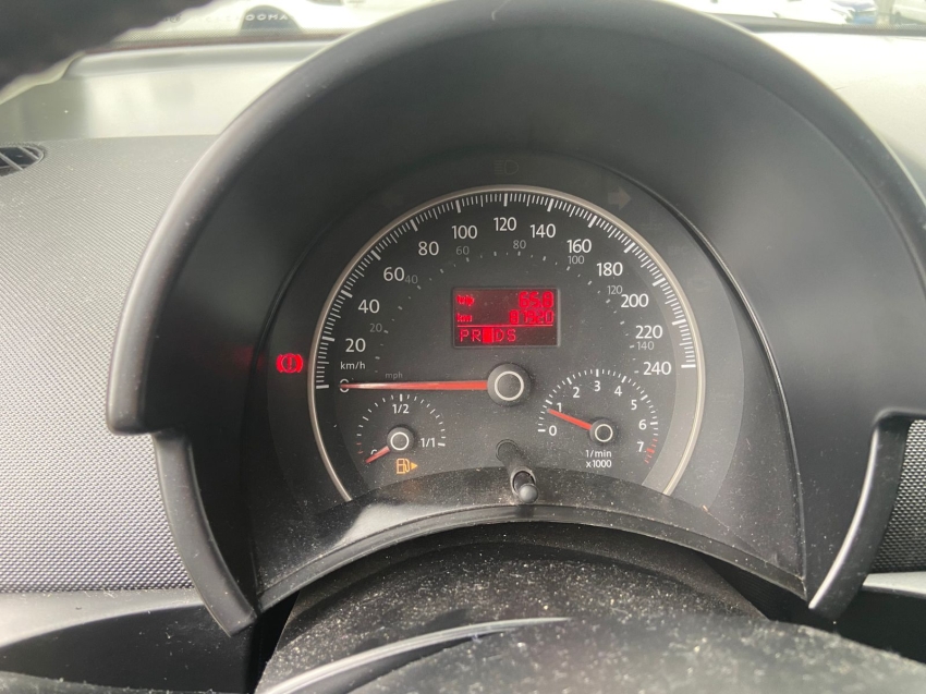 volkswagen new beetle 2.0 mi 8v gasolina 2p automatico 2010