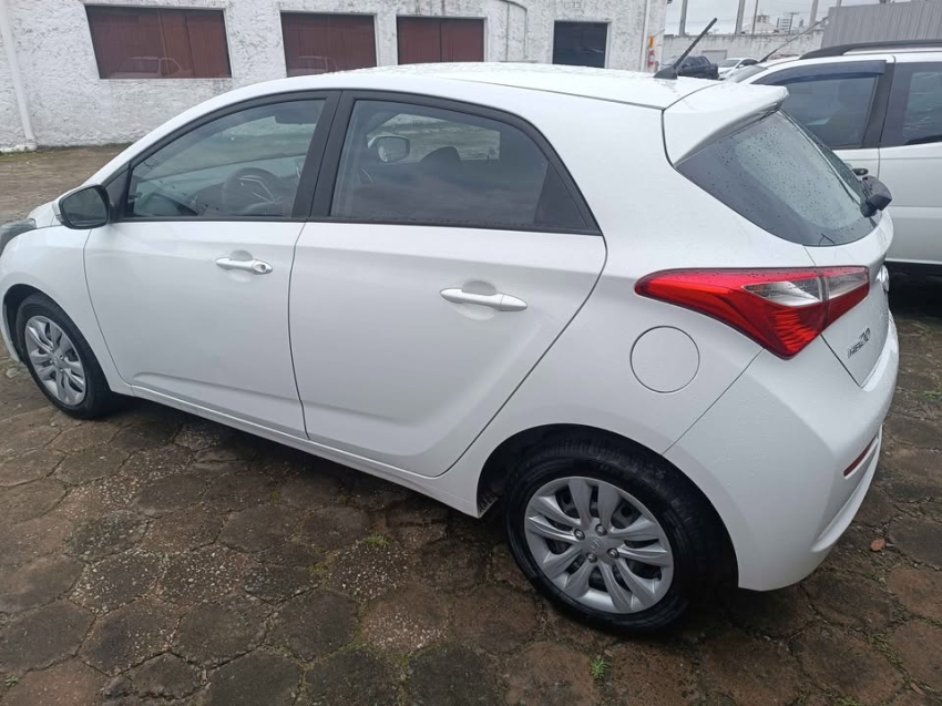 hyundai hb20 1.0 comfort plus 12v flex 4p manual 2016