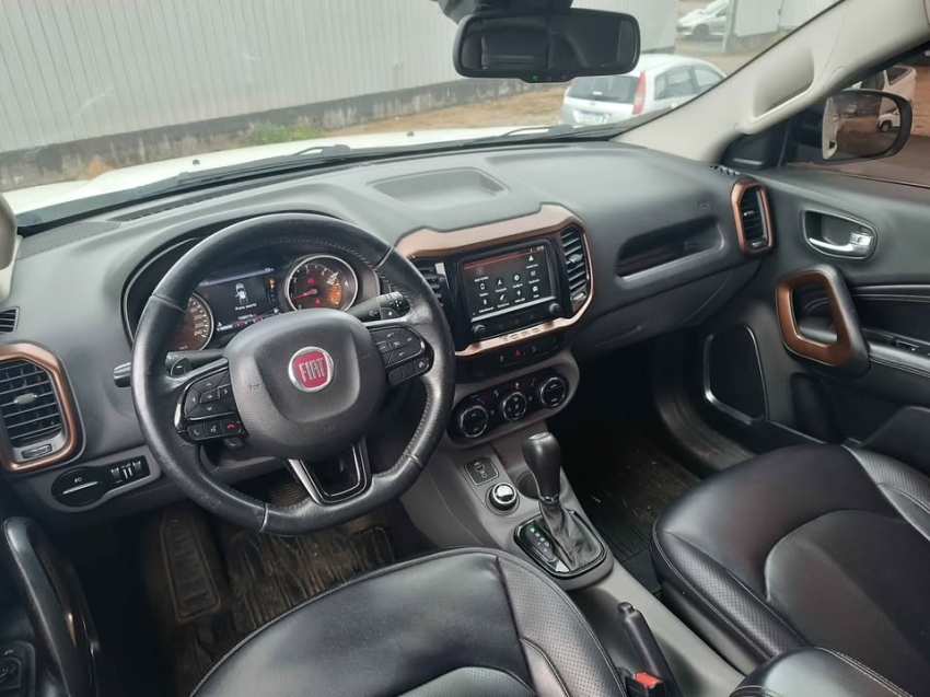 fiat toro 2.0 16v turbo diesel volcano 4wd at9 4p automatico 2020