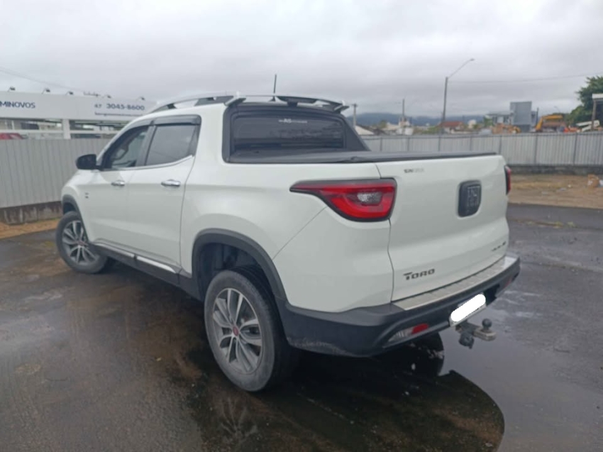 fiat toro 2.0 16v turbo diesel volcano 4wd at9 4p automatico 2020