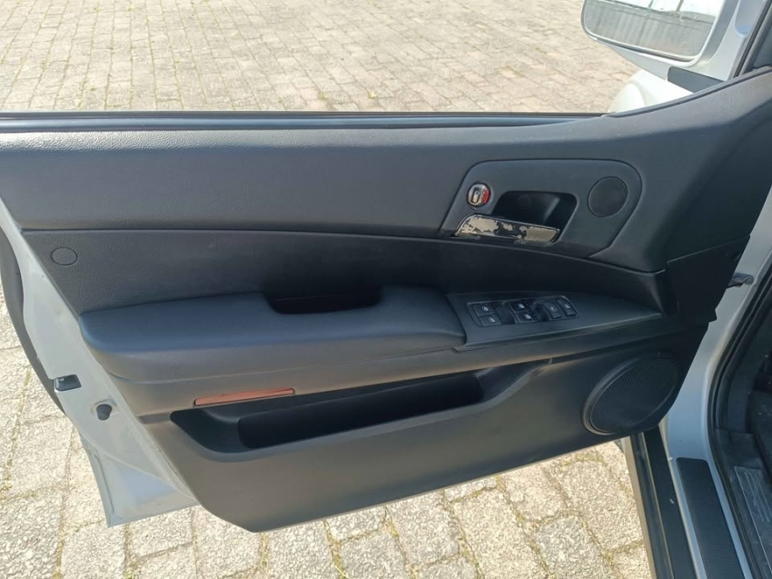 ssangyong kyron 2.7 4x4 20v turbo intercooler diesel 4p automatico 2010