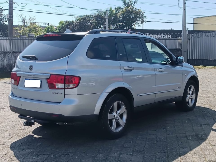 ssangyong kyron 2.7 4x4 20v turbo intercooler diesel 4p automatico 2010