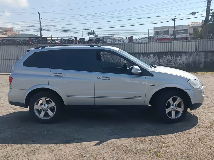 ssangyong kyron 2.7 4x4 20v turbo intercooler diesel 4p automatico 2010