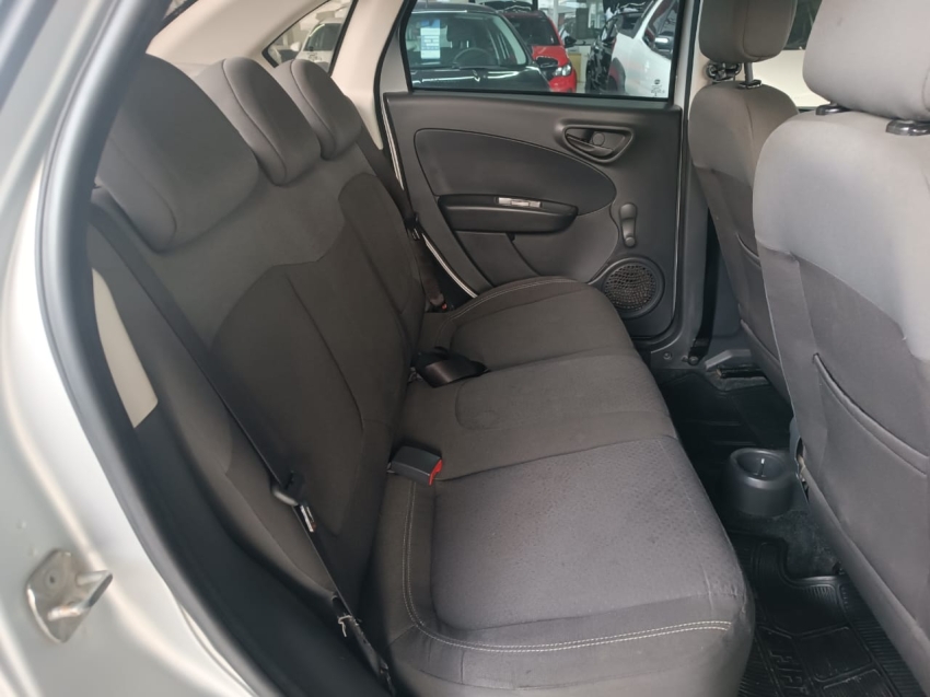 fiat grand siena 1.0 evo flex attractive manual 4p 2018