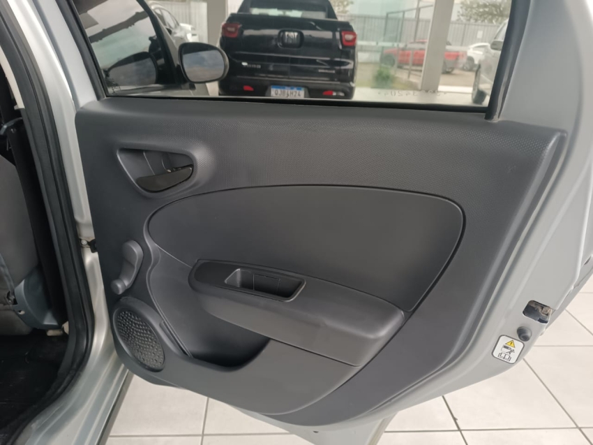fiat grand siena 1.0 evo flex attractive manual 4p 2018