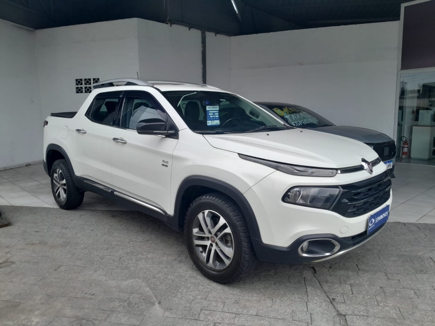 fiat toro 2.0 16v turbo diesel volcano 4wd at9 4p automatico 2017