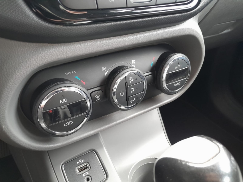 fiat toro 2.0 16v turbo diesel volcano 4wd at9 4p automatico 2017