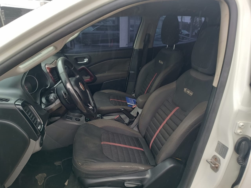 fiat toro 1.8 16v evo flex freedom open edition at6 4p automatico 201710