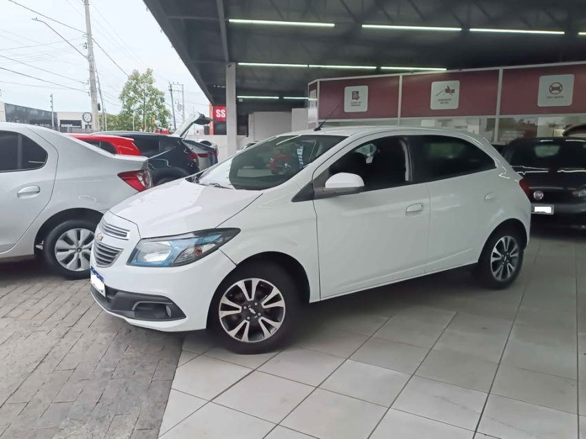 chevrolet onix 1.4 mpfi ltz 8v flex 4p manual 2014