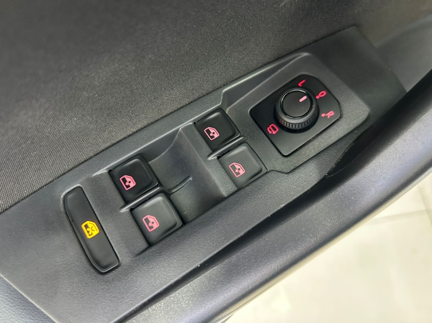 volkswagen nivus 1.0 200 tsi total flex highline automatico 4p 202418