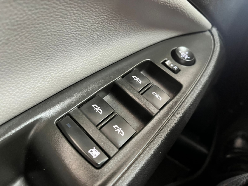 chevrolet onix 1.0 turbo flex premier automatico 4p 202517