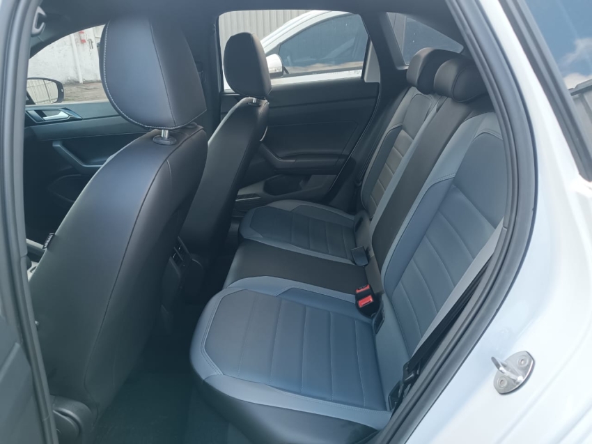 volkswagen nivus 1.0 200 tsi total flex comfortline automatico 4p 202313