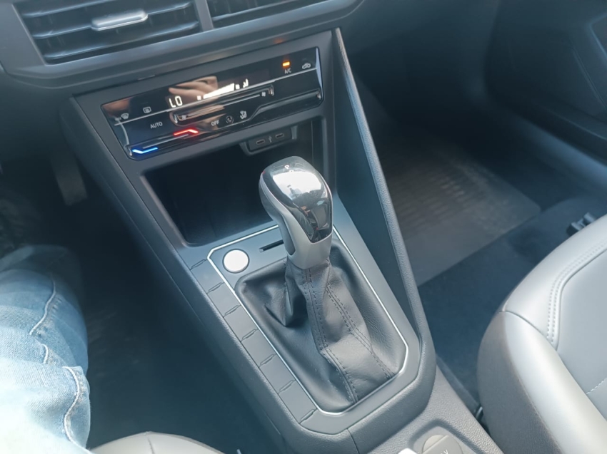 volkswagen nivus 1.0 200 tsi total flex comfortline automatico 4p 202318