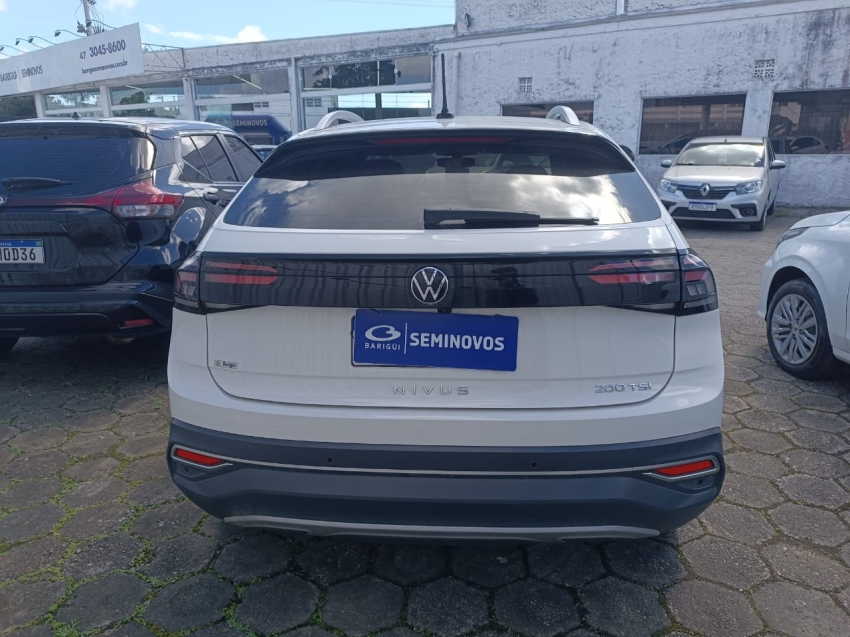 volkswagen nivus 1.0 200 tsi total flex comfortline automatico 4p 20234