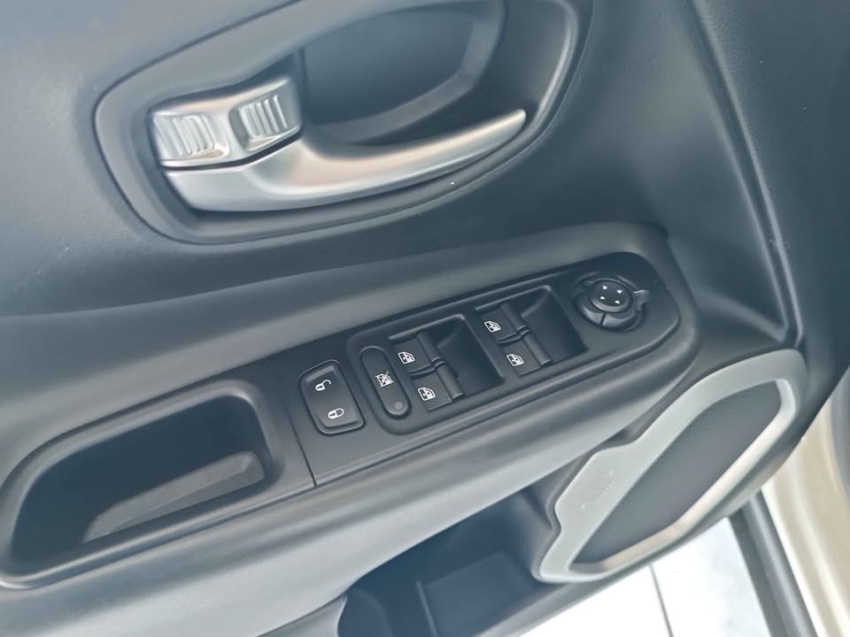 jeep renegade 1.8 16v flex longitude 4p automatico 202114